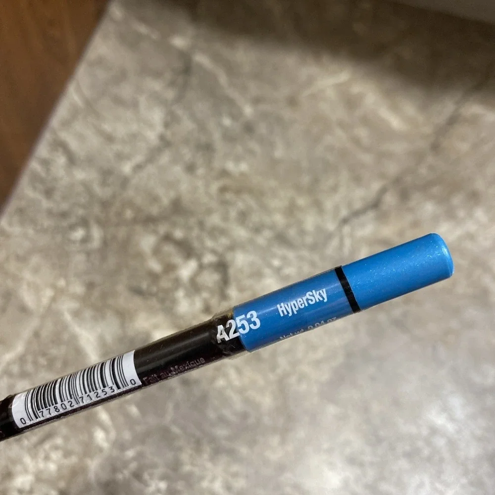 Wet N Wild On Edge Long Wearing Eye Pencil - A253 Hypersky‎ New/Sealed Eyeliner